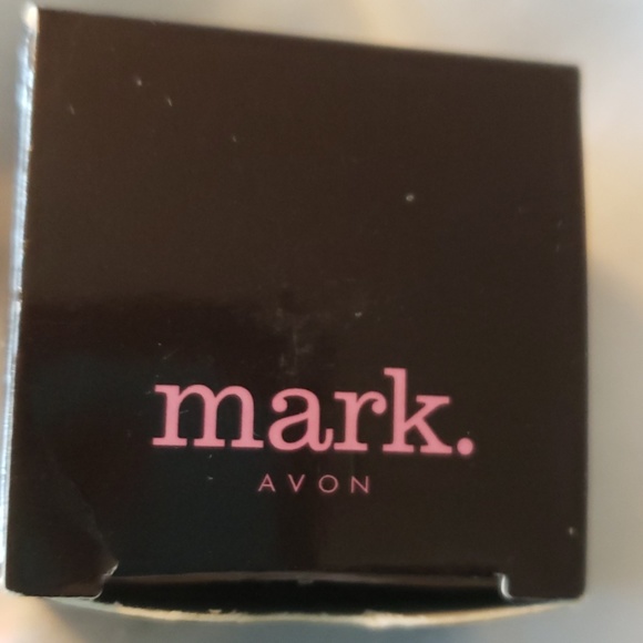 AVON MARK JEWELRY - Picture 3 of 3